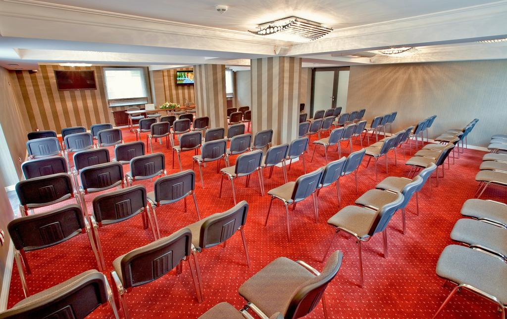 M Hotel Sosnowiec Extérieur photo