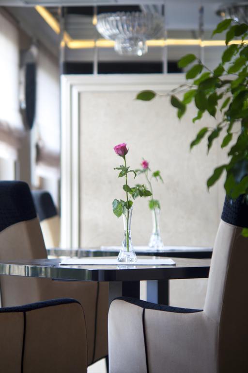 M Hotel Sosnowiec Extérieur photo