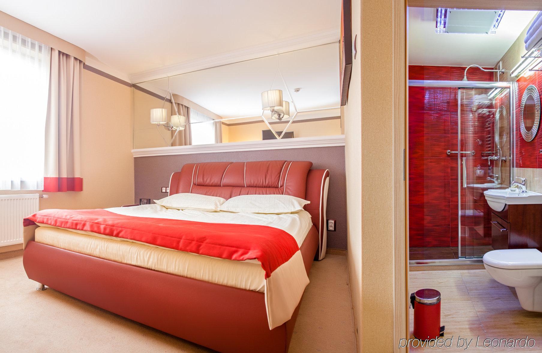 M Hotel Sosnowiec Extérieur photo