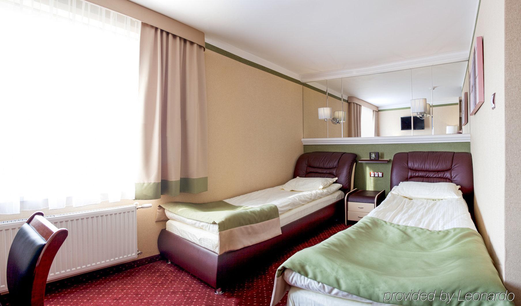 M Hotel Sosnowiec Extérieur photo