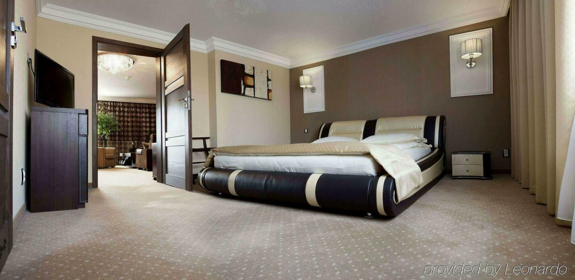 M Hotel Sosnowiec Extérieur photo